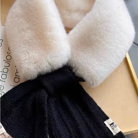 Brand New Fur Scarf - Picture 3 of 3